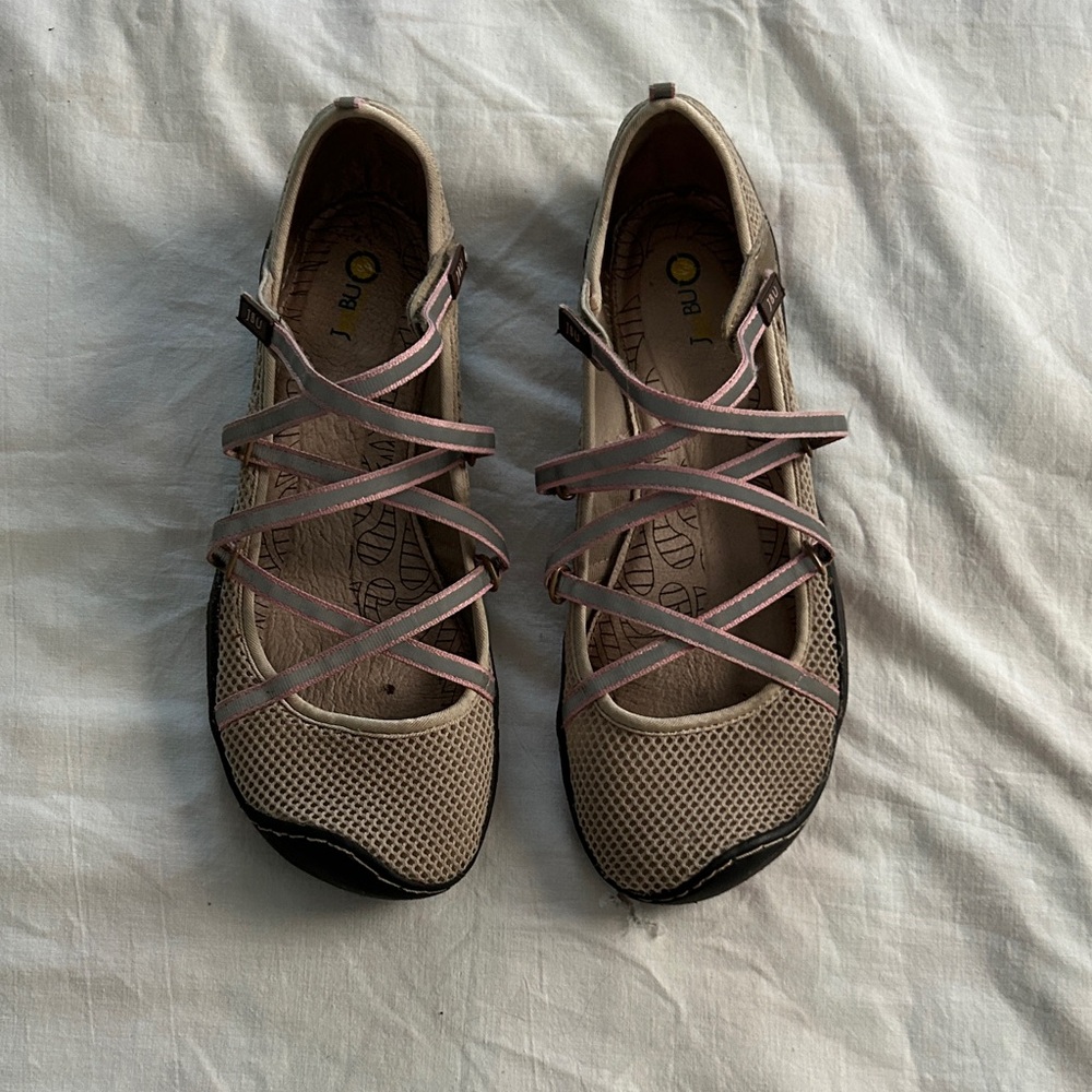 Jambu Tan and Pink Crisscross Flats